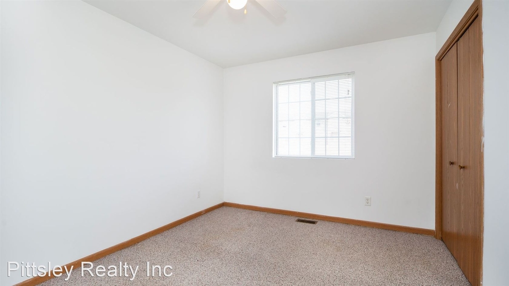 890 Fotis Drive - Photo 4