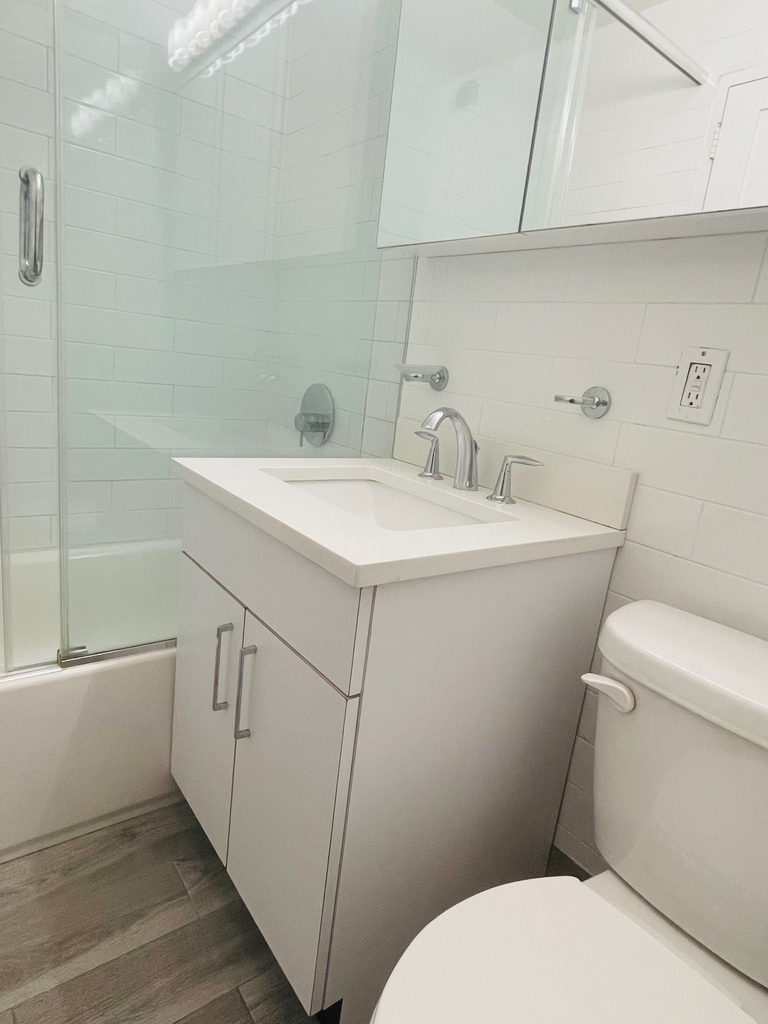 401 East 88th Street, 3c - Photo 12