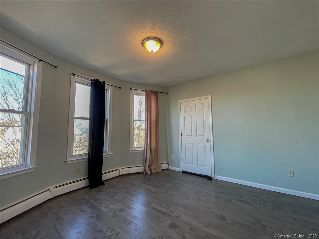 377 Franklin Avenue - Photo 2