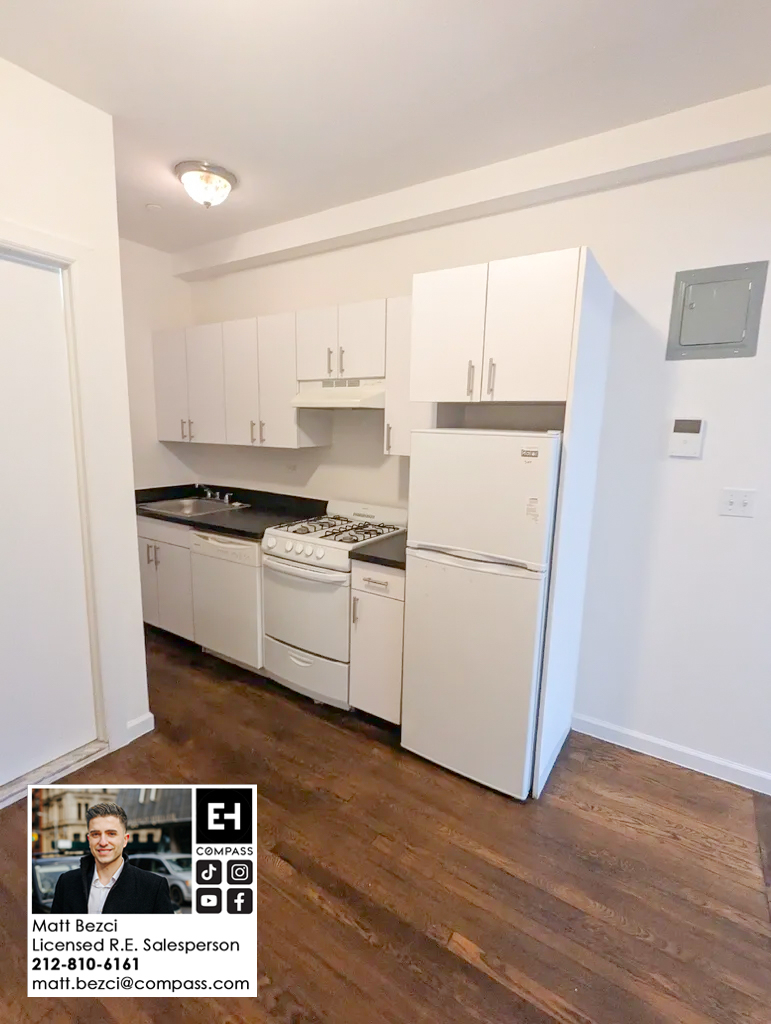 1045 Lexington Avenue - Photo 4