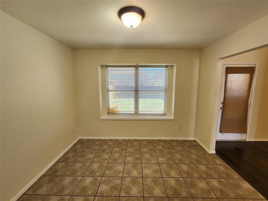 320 Celia Circle - Photo 21