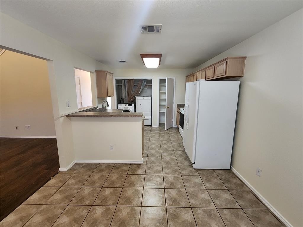 320 Celia Circle - Photo 15