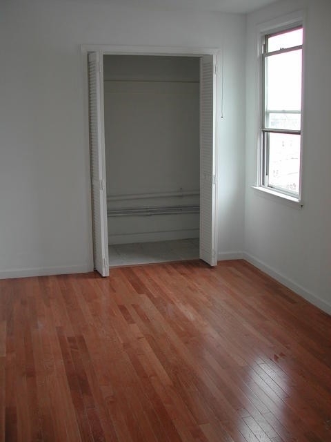 41 Harmon St - Photo 2