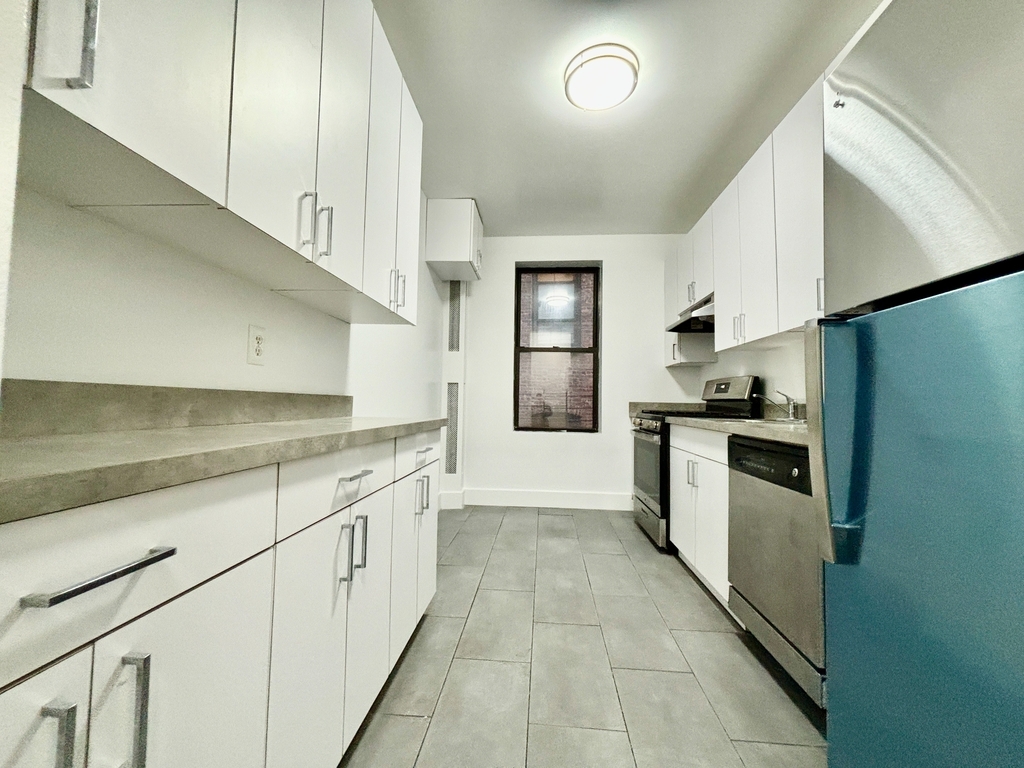 600 West 178th Street - Photo 5