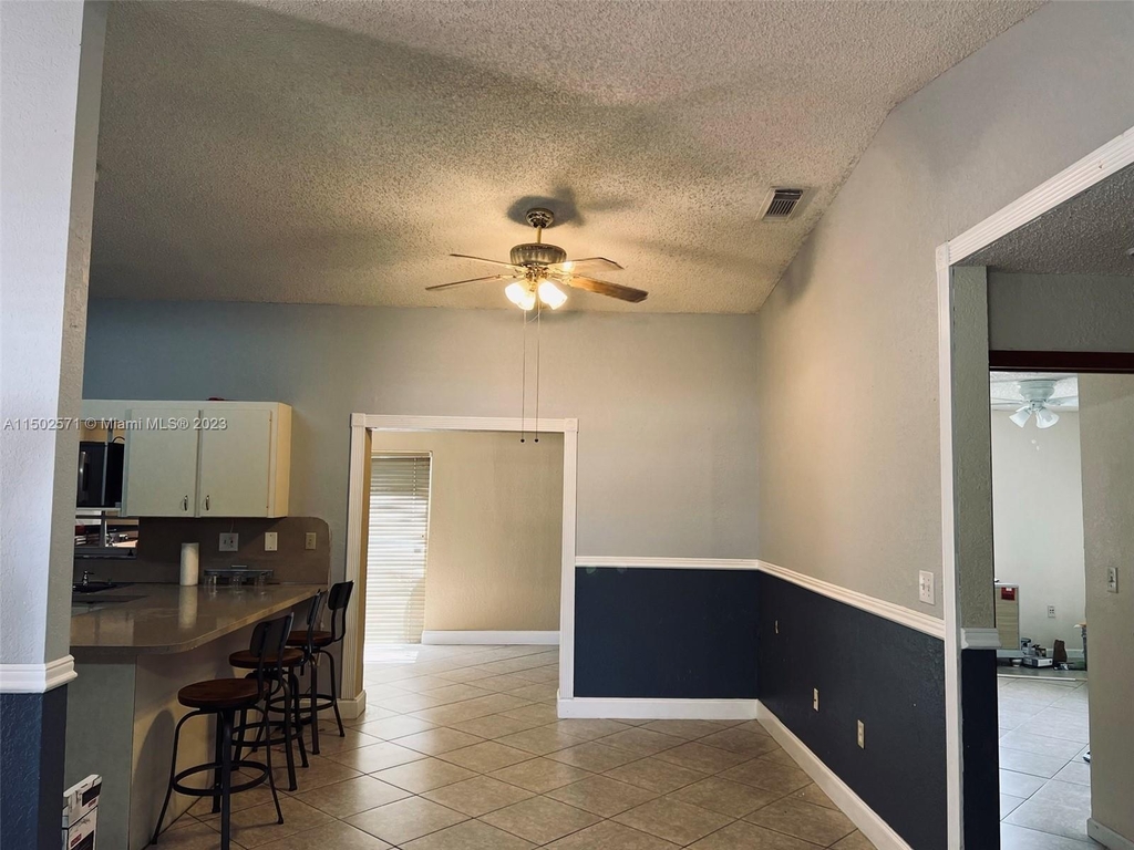 1260 Sw 142nd Ct - Photo 11