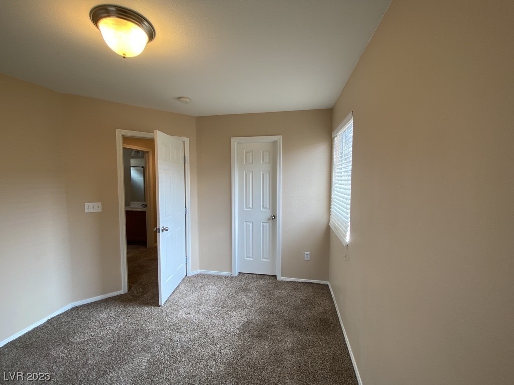 5680 Woods Crossing Street - Photo 49