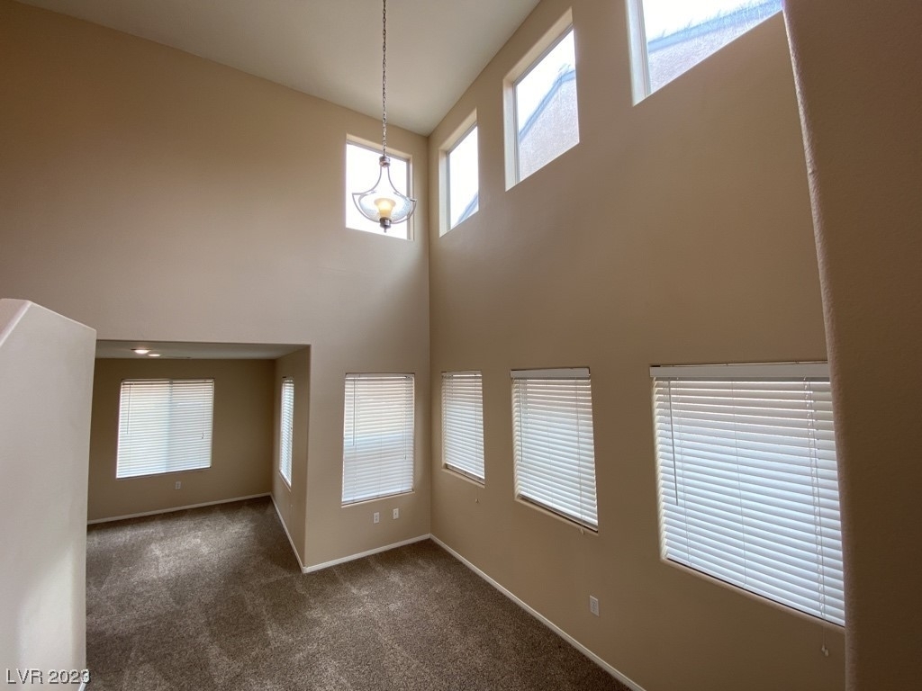 5680 Woods Crossing Street - Photo 4