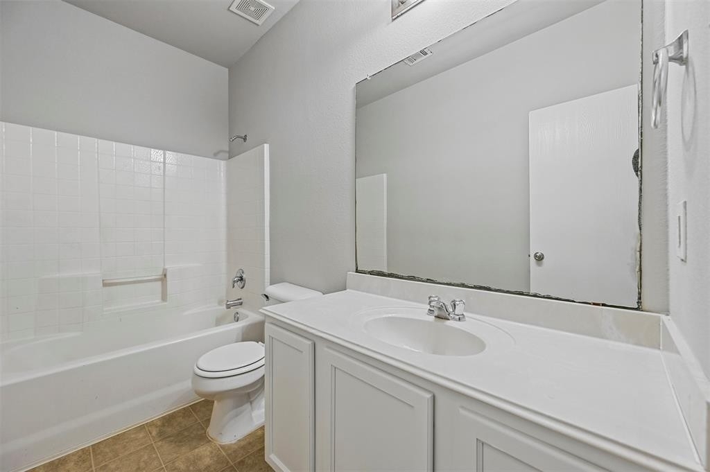 7541 Lazy Spur Boulevard - Photo 16