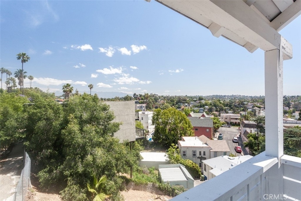 940 Micheltorena Street - Photo 2