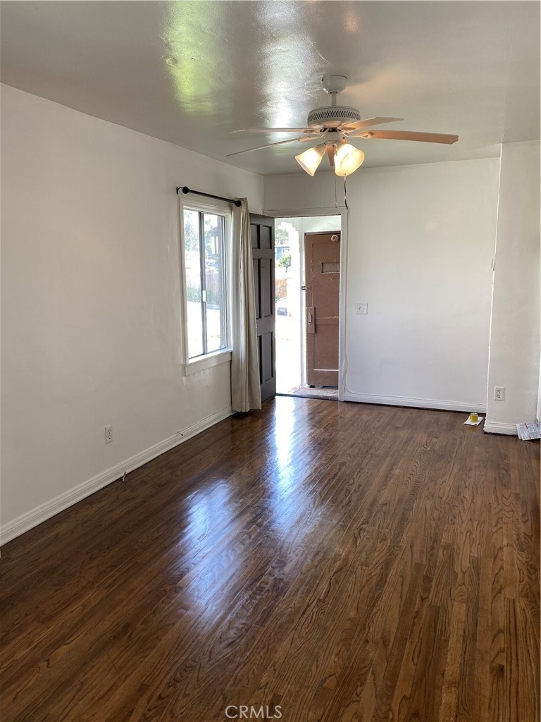 224 W Marquita - Photo 2