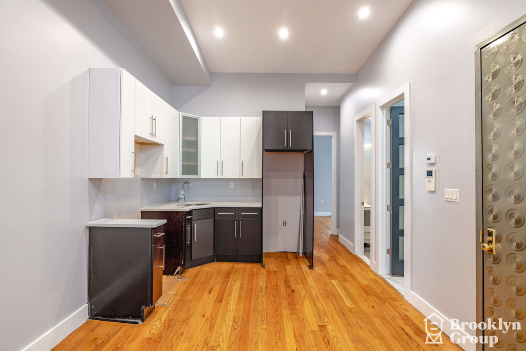 1254 Bushwick Avenue - Photo 3