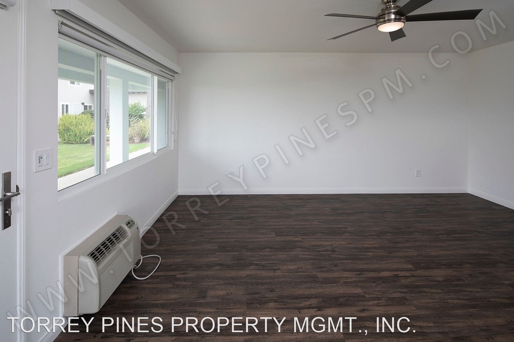 4076-4080 1/2 Crown Point Drive - Photo 3