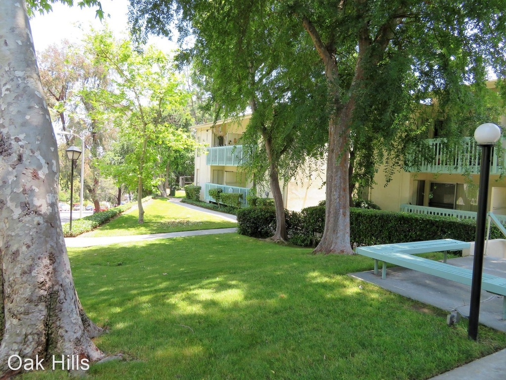 1635 Neil Armstrong Street - Photo 2