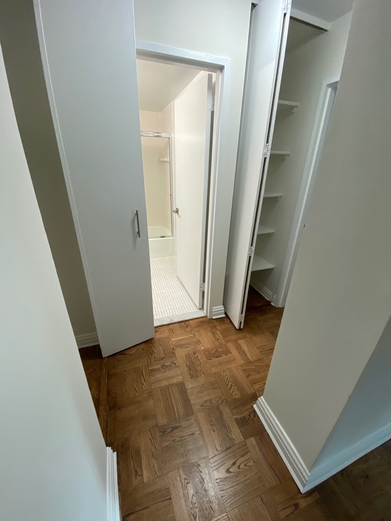 East 71st Street - Photo 7