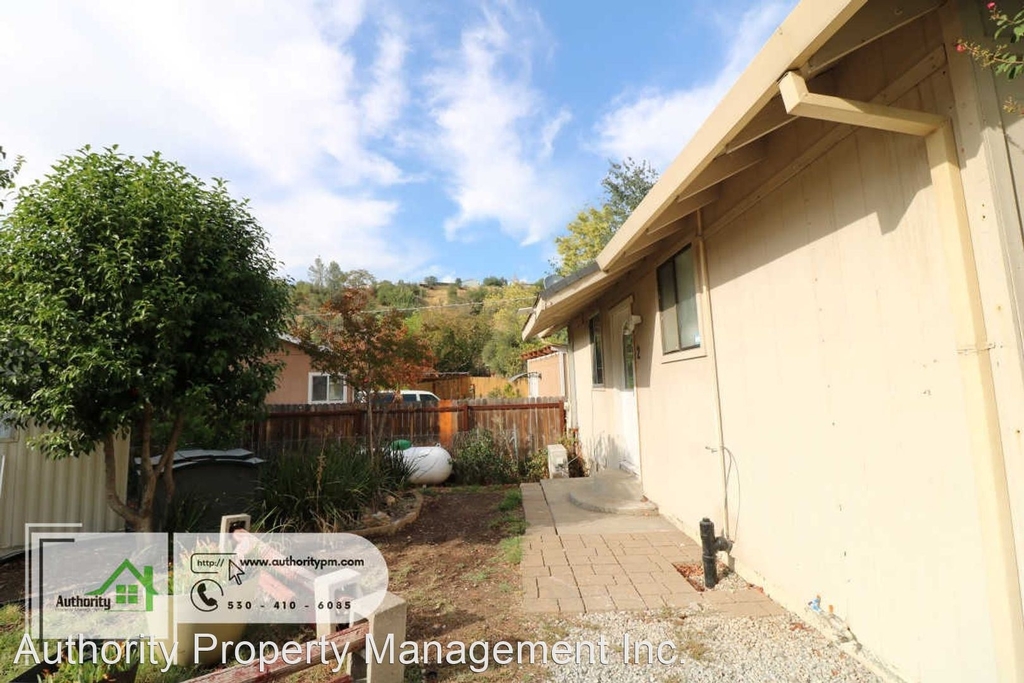 14861 Ravine Rd - Photo 1