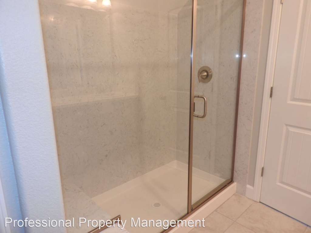 1016 Teresa Place - Photo 13