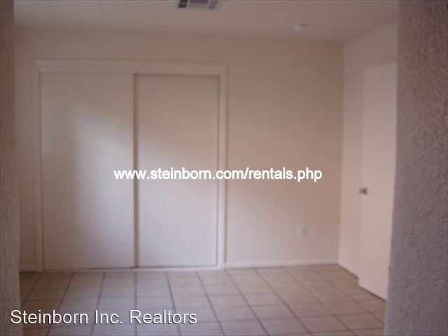 624 E. Hadley Ave. - Photo 2