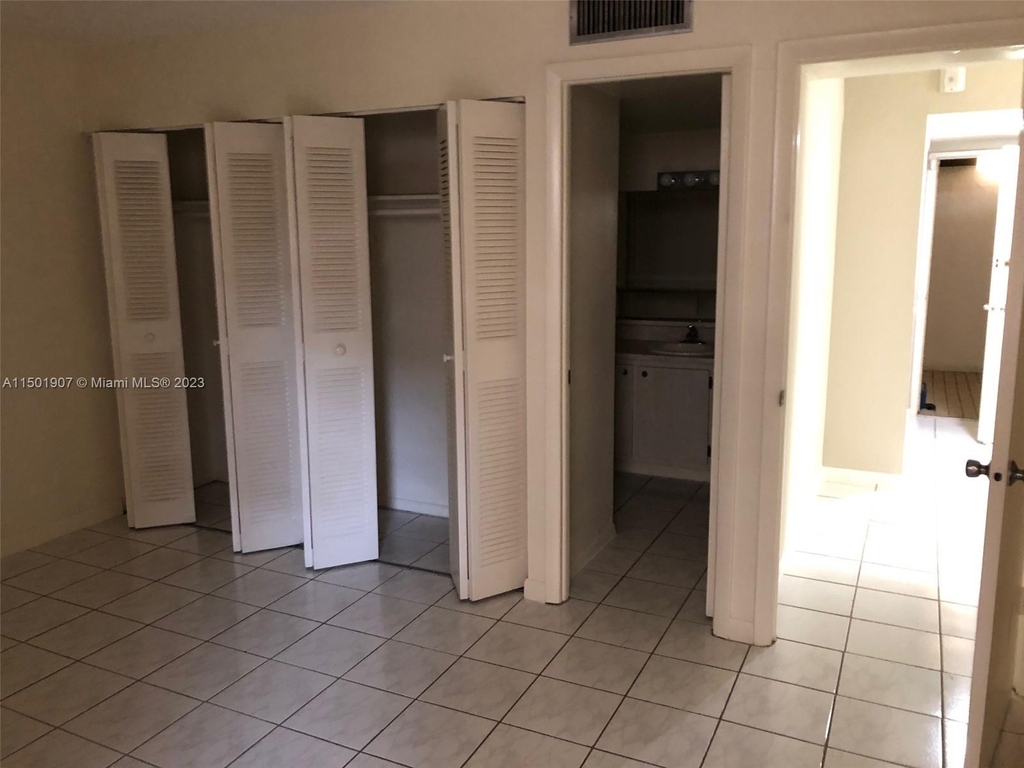 10700 Sw 108 Av - Photo 7