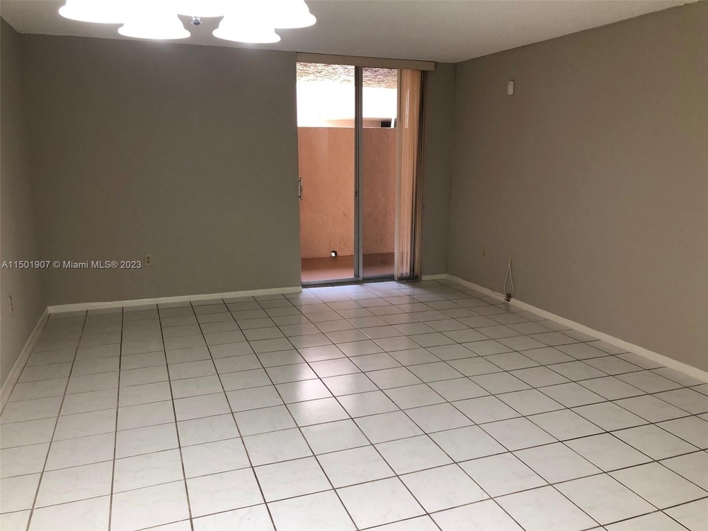 10700 Sw 108 Av - Photo 4