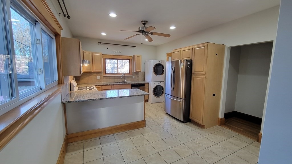 83 Belgrade Ave - Photo 16