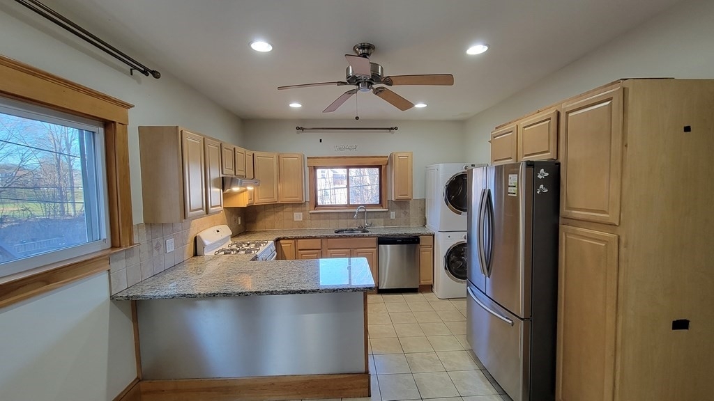 83 Belgrade Ave - Photo 18