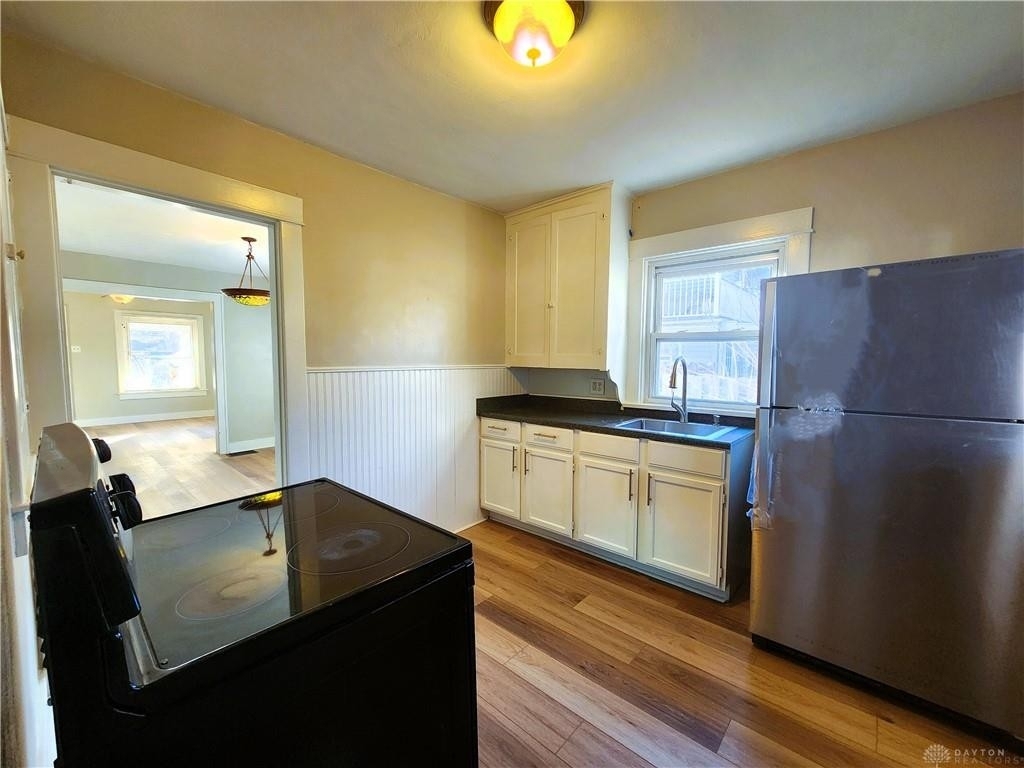 1331 Oakdale Avenue - Photo 10