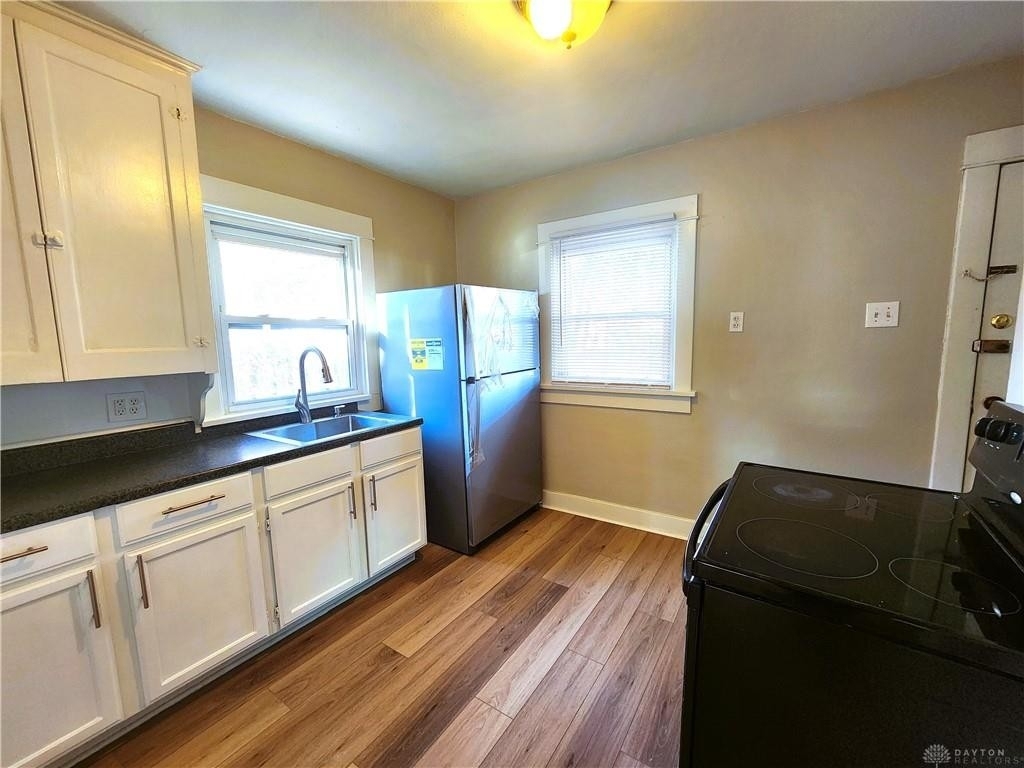 1331 Oakdale Avenue - Photo 9