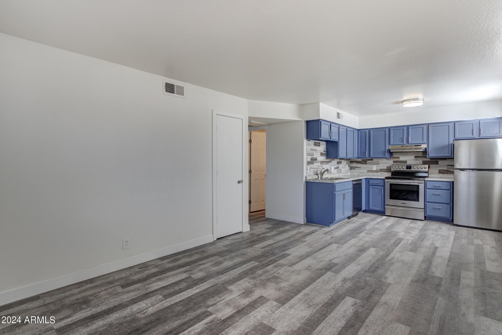 45 N San Jose -- - Photo 18