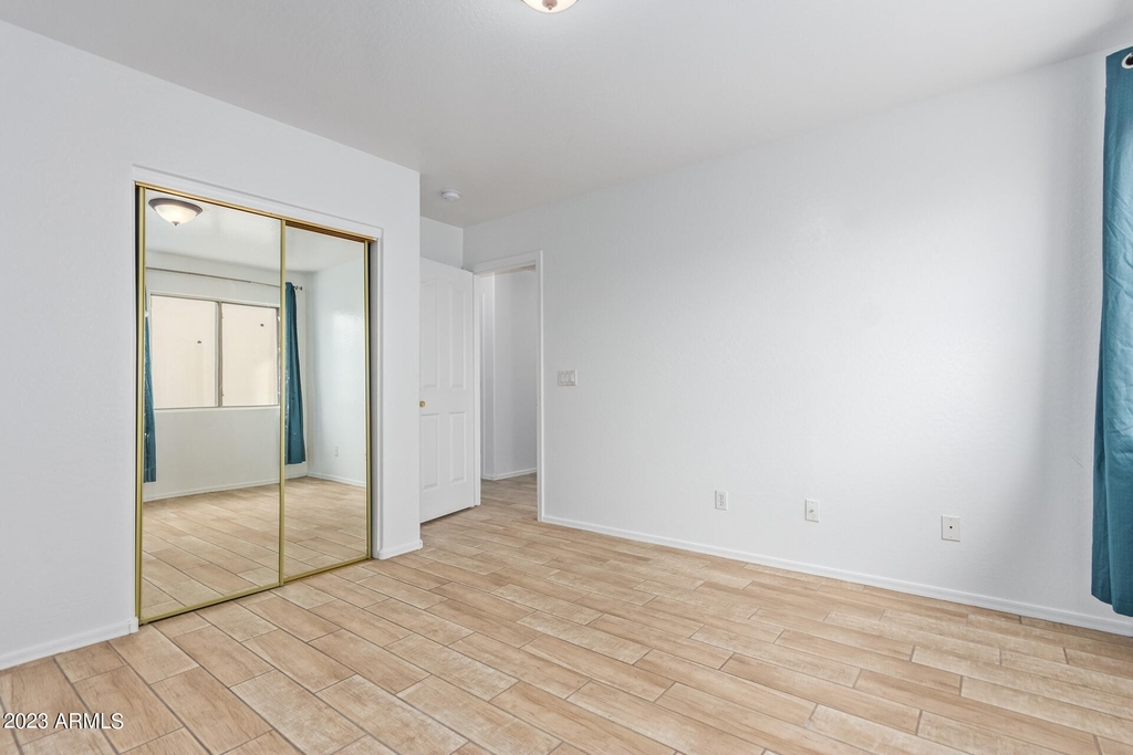 10412 W Miami Street - Photo 19