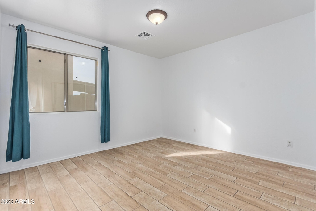 10412 W Miami Street - Photo 18