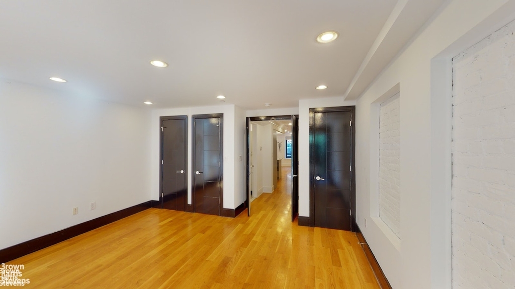 260 W 132nd St - Photo 14