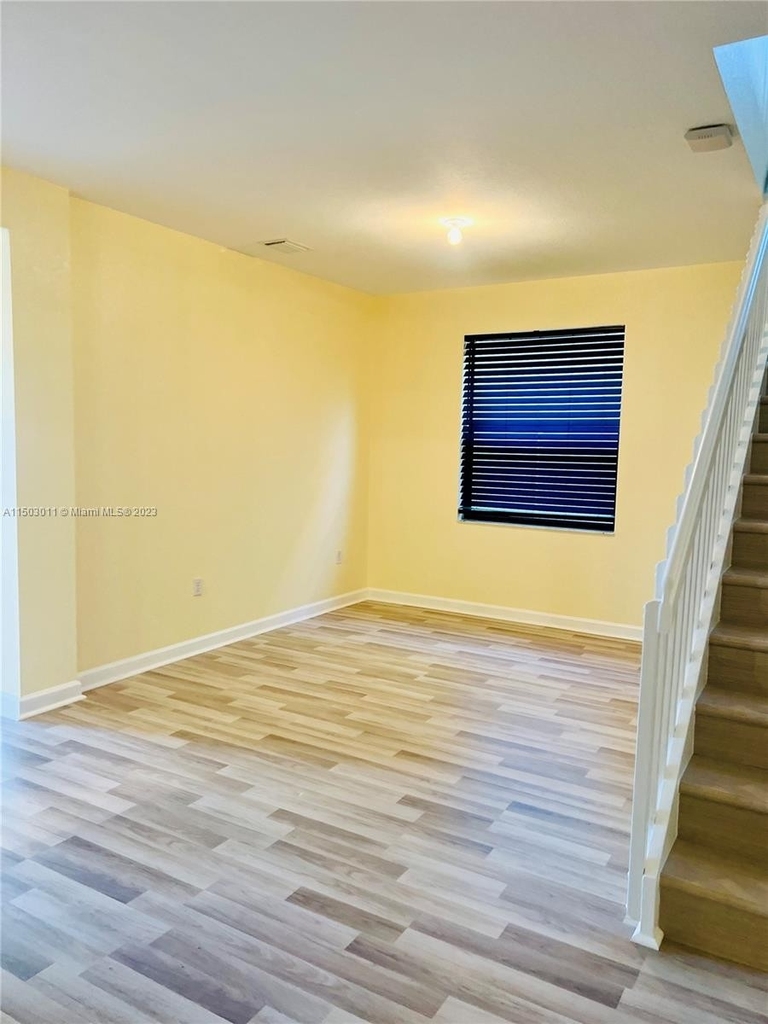 3561 W 104th Ter - Photo 15