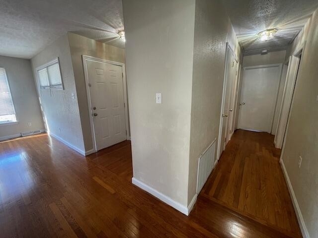 122 Newcastle Avenue - Photo 2