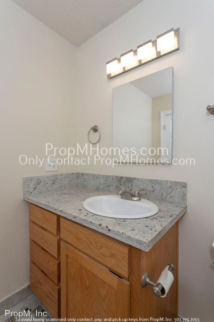 203 W Clackamas Boulevard - Photo 7