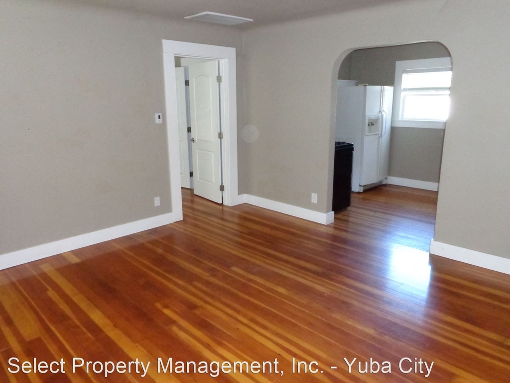 537 Reeves Ave #1 - Photo 1