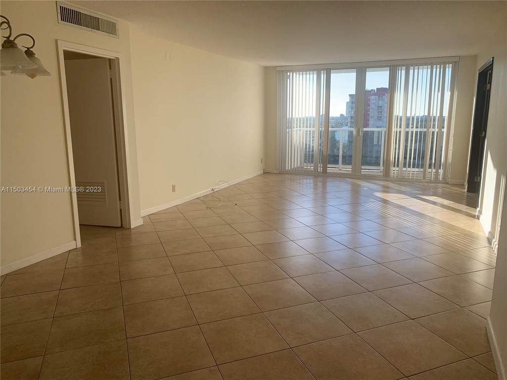 3140 S Ocean Dr - Photo 4