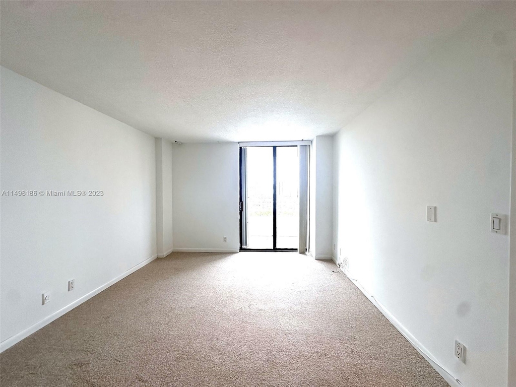 20355 Ne 34th Ct - Photo 14