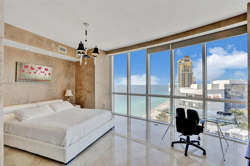 18101 Collins Ave - Photo 6