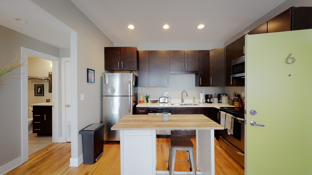 312 E 13th Street - Photo 8