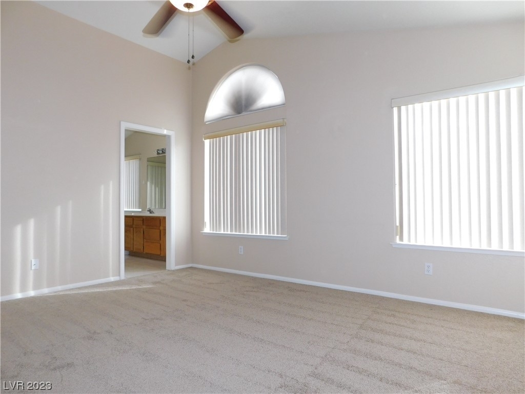 8033 Hilliard Avenue - Photo 22