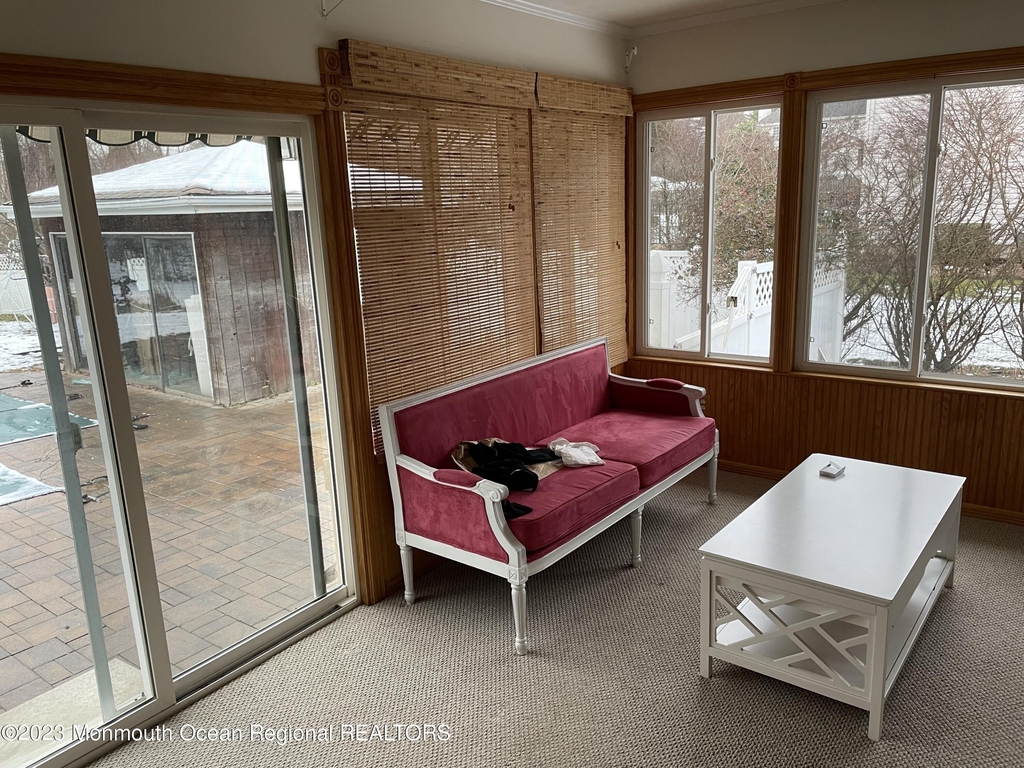 505 Monmouth Road - Photo 6