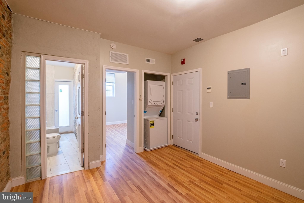 1126 E Passyunk Avenue - Photo 3