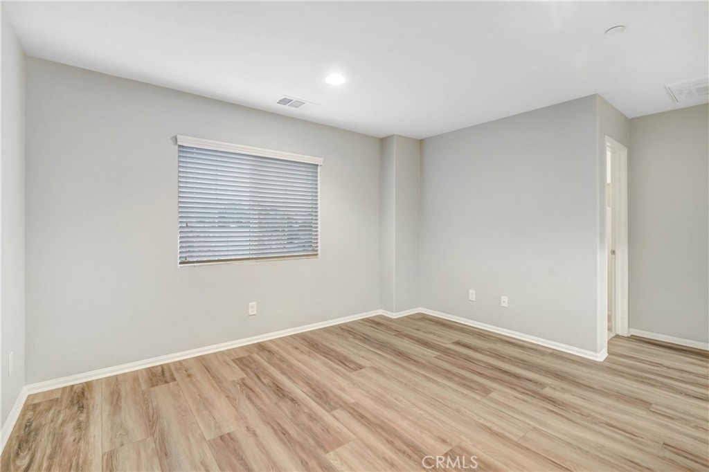 40955 Belleray Avenue - Photo 11