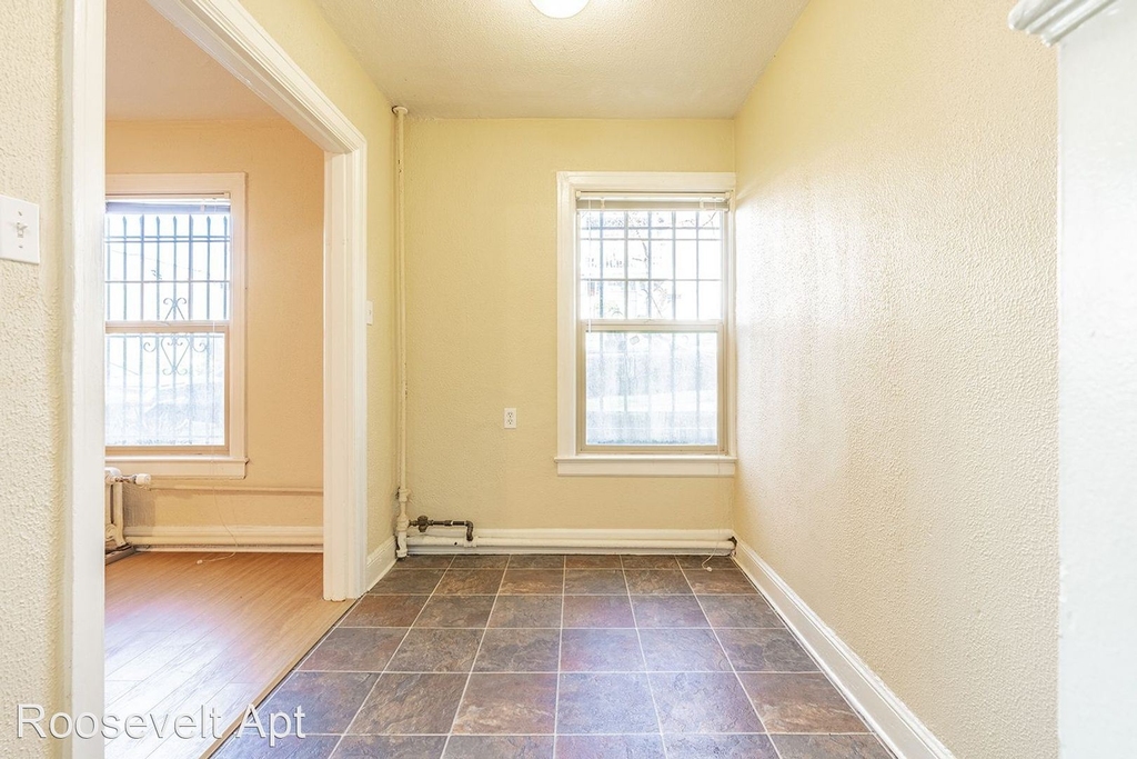 1729 12th Ave - Photo 10