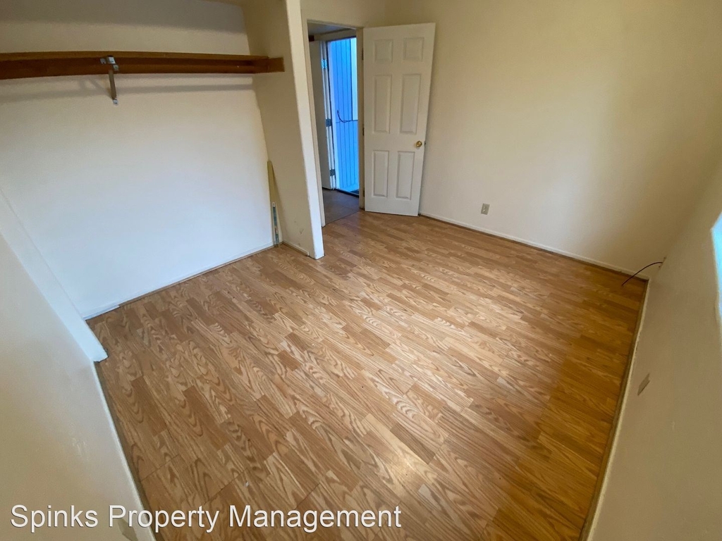 1211 Spear Avenue - Photo 8