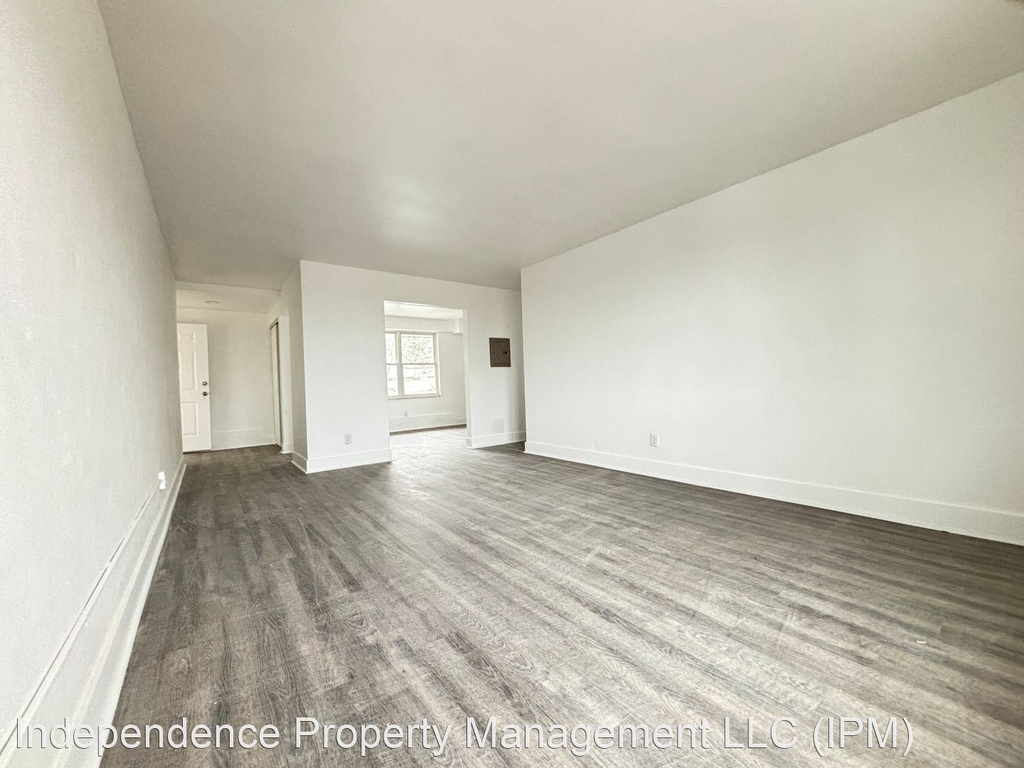 3816 East 3rd - Photo 2