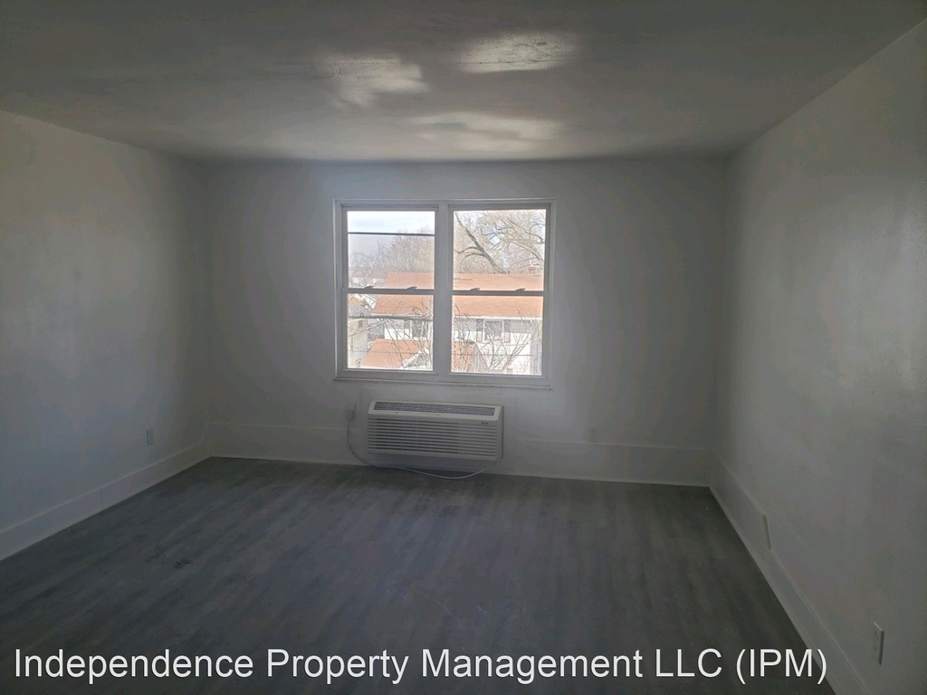 3816 East 3rd - Photo 18