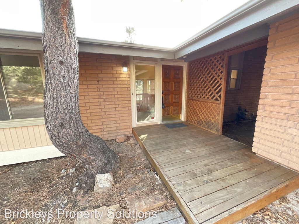 560 Northfield Rd - Photo 13