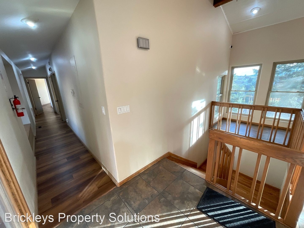 560 Northfield Rd - Photo 26