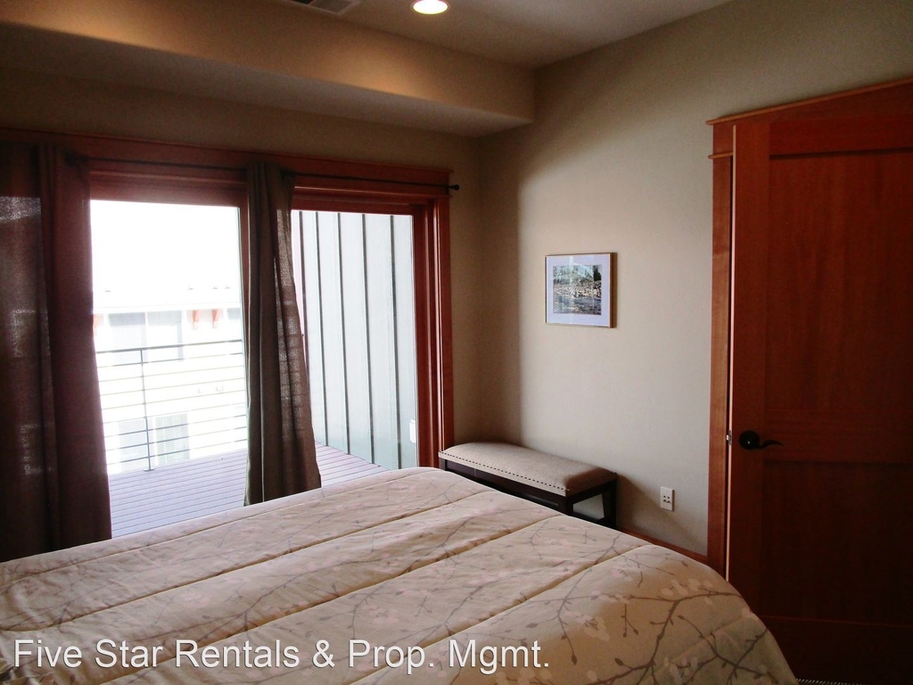 645 Woodland Place #10 - Photo 15